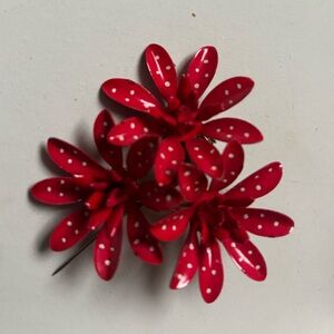 VTG flower red polka dot brooch